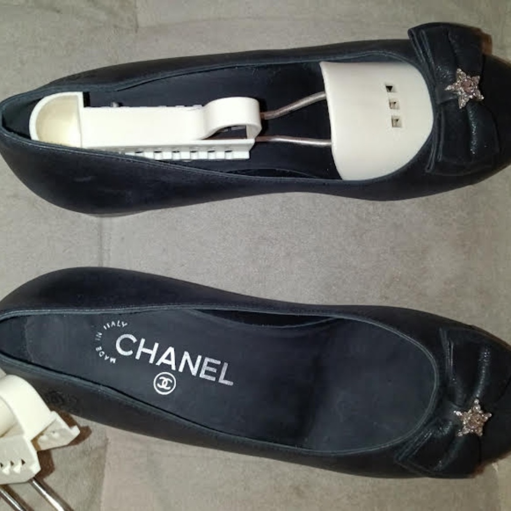CHANEL BUFFALO GLITTER STAR BALLERINA FLATS - Picture 7 of 10